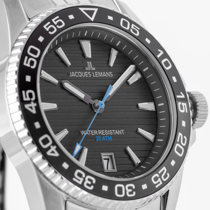 Liverpool Diver 1-2205H
